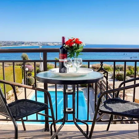 H&o Sunrise In Coral Bay! Tatil Evi *