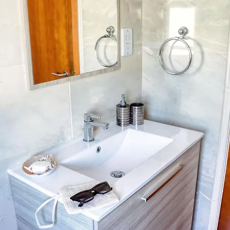 H&o Sunrise In Coral Bay! Tatil Evi *